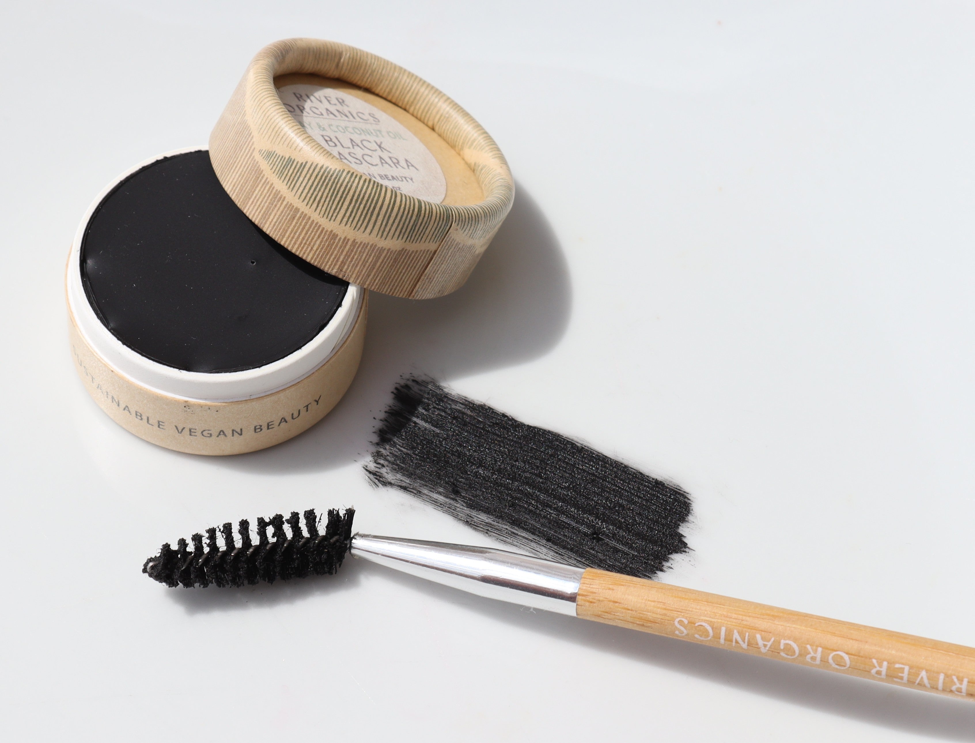 Black Vegan Zero-Waste Mascara – River Organics